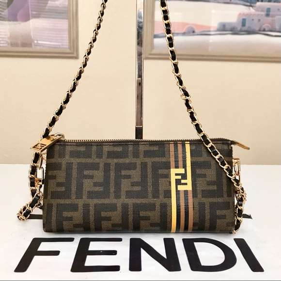 Fendi Handbags - 🌺FENDI Zucca Pattern Pvc Pouch/Crossbody/Shoulder Bag 💼